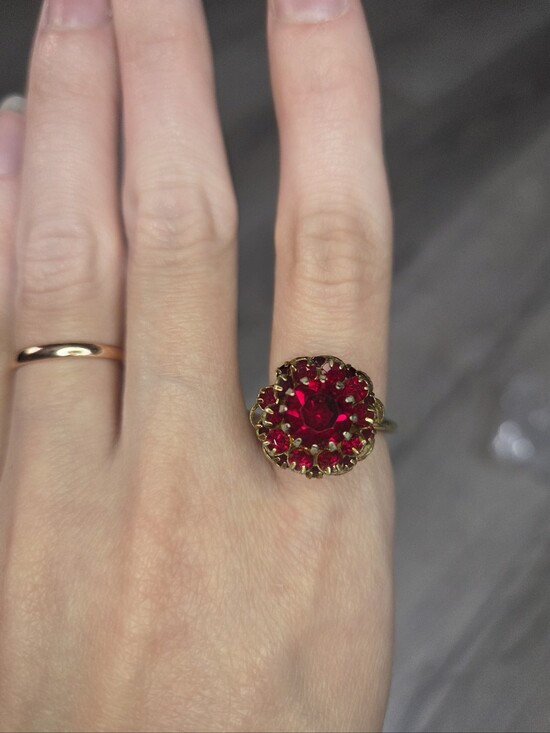 Sarah Coventry Jewelry - Sarah Coventry Deep Burgundy Cocktail Adjustable Ring Gold Tone Vintage 1966 Red